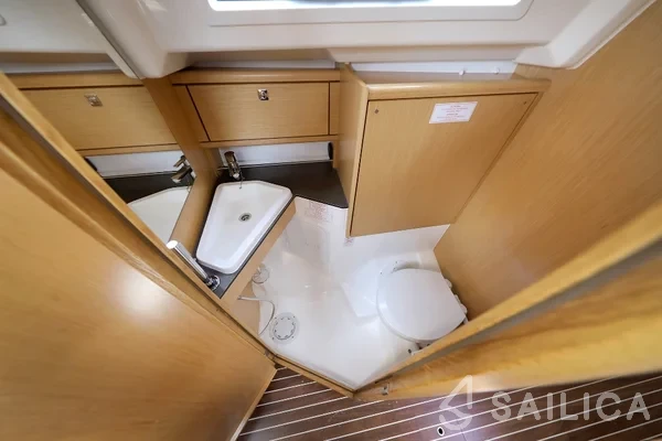 Bavaria 34 Cruiser - Yacht Charter Sailica