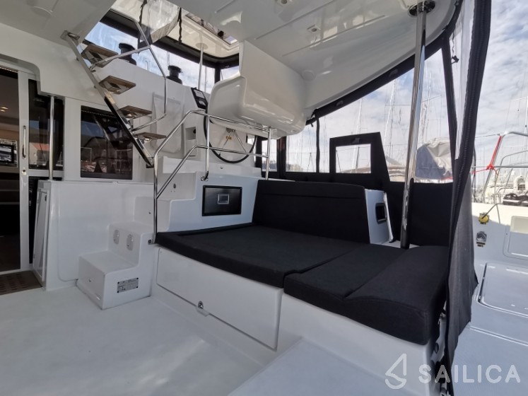 Lagoon 450 S - 4 + 2 cab. - Yacht Charter Sailica