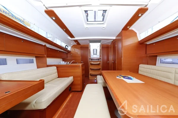 Dufour 412 GL - Yacht Charter Sailica