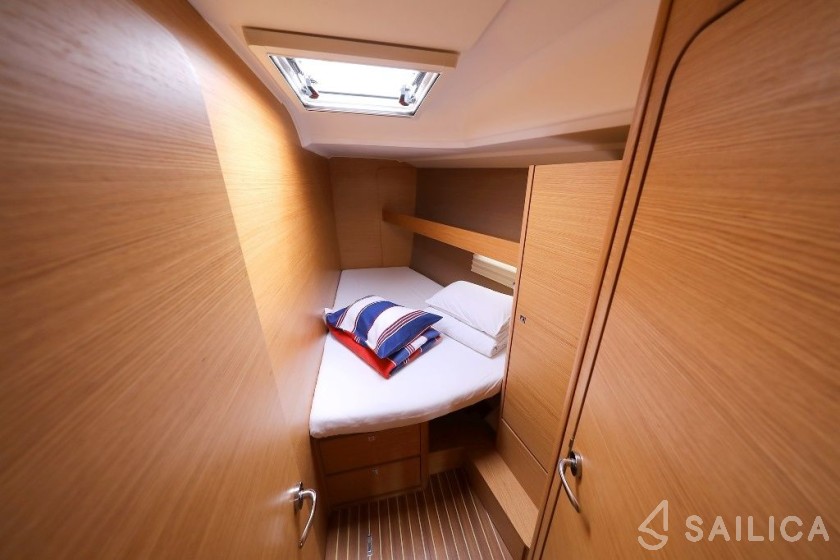 Dufour 460 GL - Yacht Charter Sailica