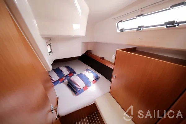 Bavaria 37 Cruiser - Yacht Charter Sailica