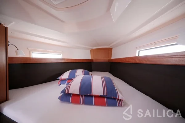 Bavaria 37 Cruiser - Yacht Charter Sailica
