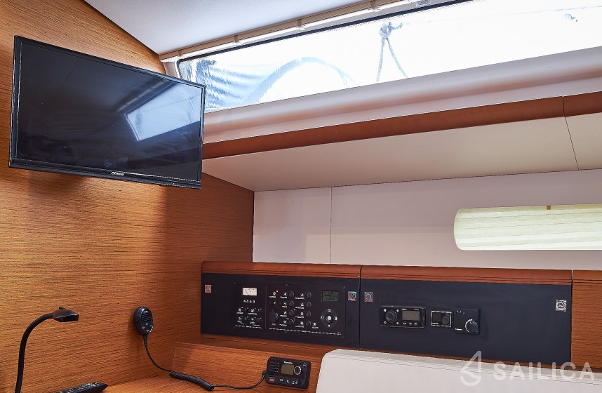 Sun Odyssey 519 - Yacht Charter Sailica