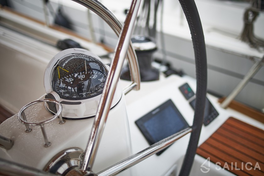 Sun Odyssey 519 - Yacht Charter Sailica