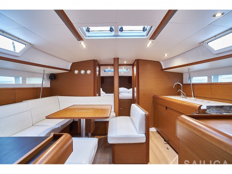 Sun Odyssey 519 - Yacht Charter Sailica