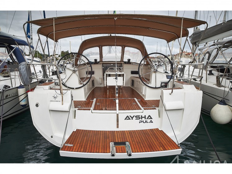 Sun Odyssey 519 - Yacht Charter Sailica