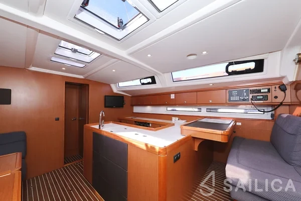 Bavaria Cruiser 56 - Yacht Charter Sailica