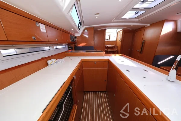 Bavaria Cruiser 56 - Yacht Charter Sailica
