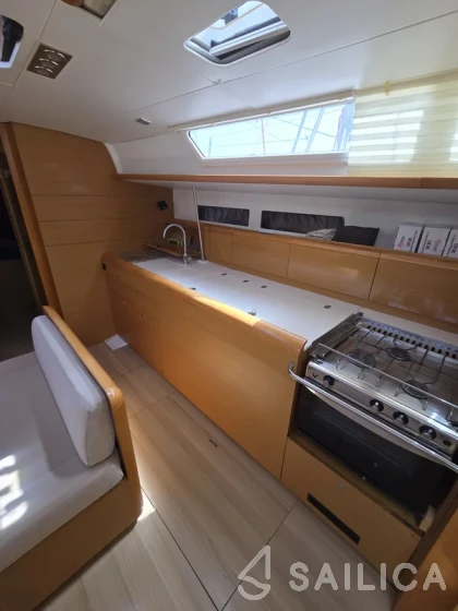 Sun Odyssey 469 - Yacht Charter Sailica