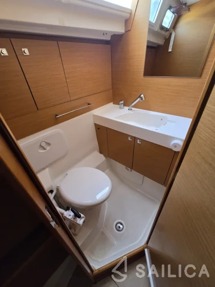 Sun Odyssey 469 - Yacht Charter Sailica