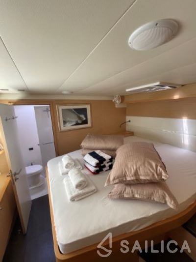 Lagoon 52F - Yacht Charter Sailica
