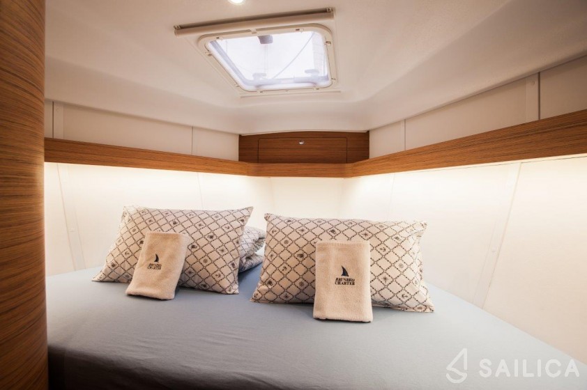 Elan Impression 40 - Yacht Charter Sailica
