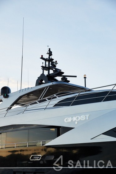 Majesty 122 - Yacht Charter Sailica