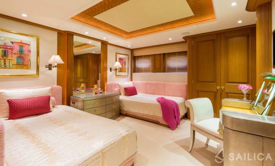 Feadship 213 - Yacht Charter Sailica