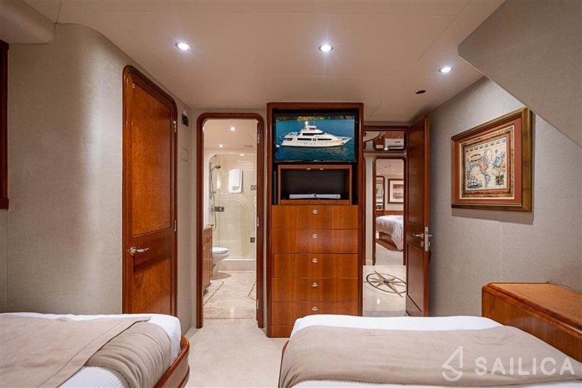 Westport 130 - Yacht Charter Sailica