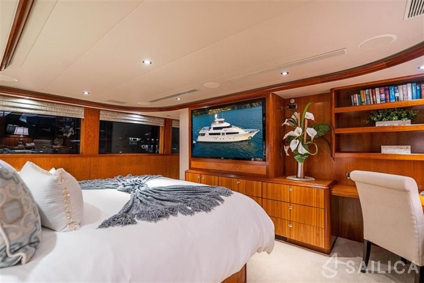 Westport 130 - Yacht Charter Sailica