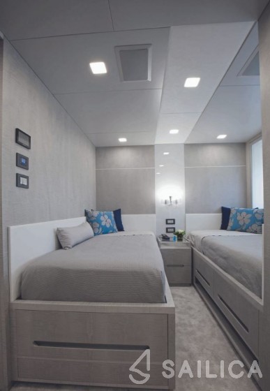 Benetti Veloce 140 - Yacht Charter Sailica
