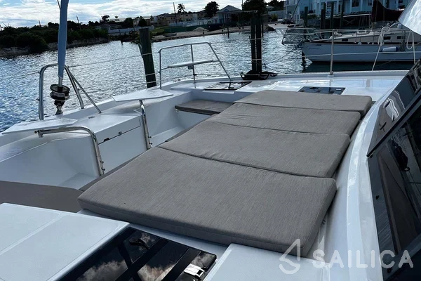 Bali Catspace - Yacht Charter Sailica