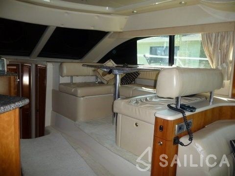 Meridian 41 - Yacht Charter Sailica