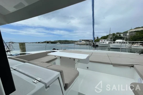 Bali 4.8  - Yacht Charter Sailica