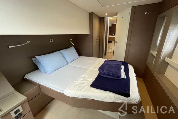 Bali 4.8  - Yacht Charter Sailica