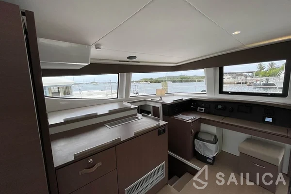 Bali 4.8  - Yacht Charter Sailica