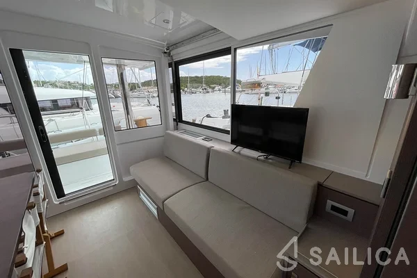Bali 4.8  - Yacht Charter Sailica