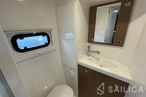 Bali 4.8  - Yacht Charter Sailica