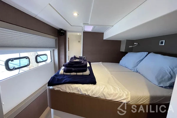 Bali 4.8  - Yacht Charter Sailica
