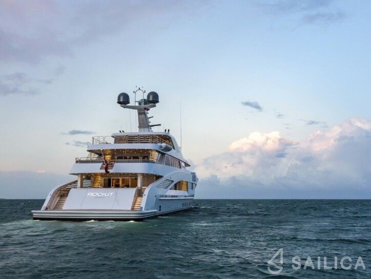 Feadship 198 - Yacht Charter Sailica