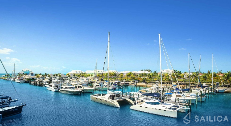 Feadship 198 - Yacht Charter Sailica