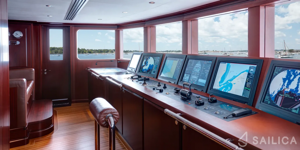 Feadship 198 - Yacht Charter Sailica