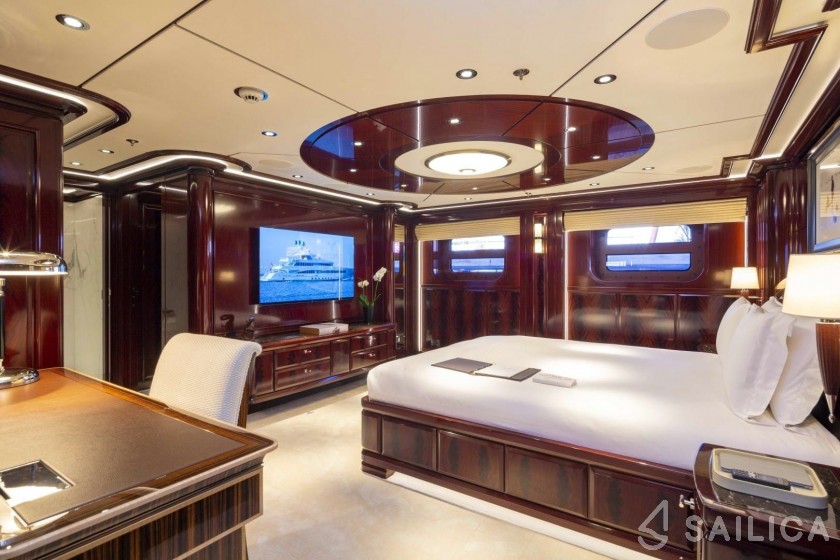 Feadship 198 - Yacht Charter Sailica