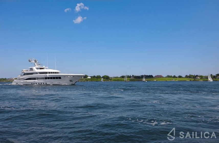 Feadship 198 - Yacht Charter Sailica