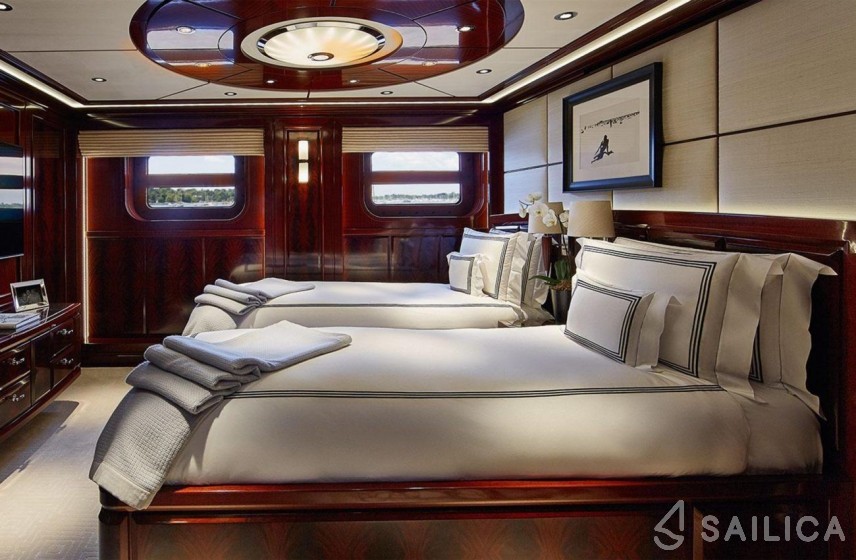 Feadship 198 - Yacht Charter Sailica