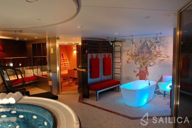 Vuyk en Zonen 70 - Yacht Charter Sailica