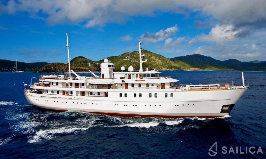 Vuyk en Zonen 70 - Yacht Charter Sailica