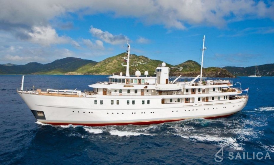 Vuyk en Zonen 70 - Yacht Charter Sailica