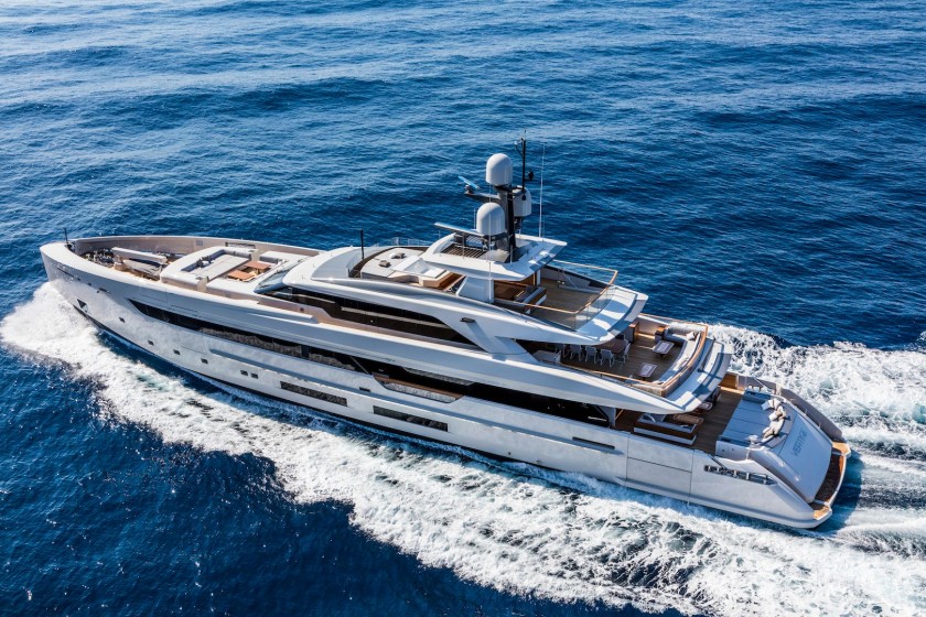 Tankoa S501 - Yacht Charter Sailica