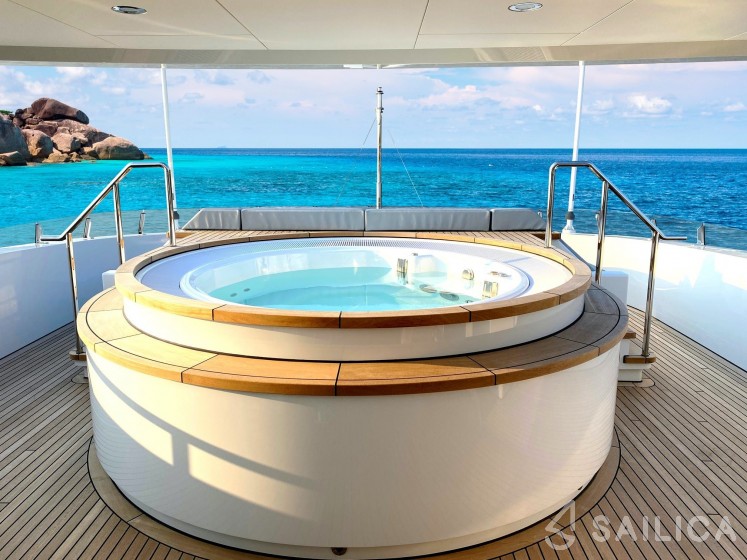 Feadship 58 - Yacht Charter Sailica