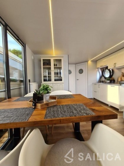 La Mare Apart XL - Yacht Charter Sailica