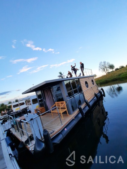 La Mare Apart XL - Yacht Charter Sailica