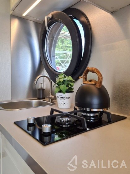 La Mare Apart XL - Yacht Charter Sailica