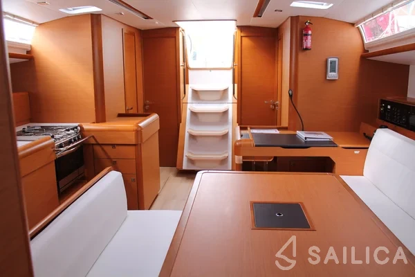 Sun Odyssey 519 - Yacht Charter Sailica