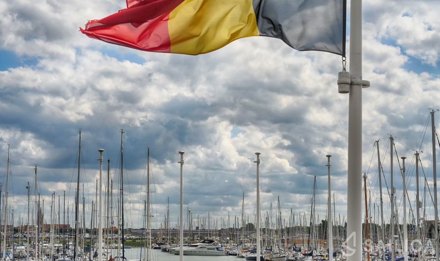 Le Boat Cirrus B - Yacht Charter Sailica