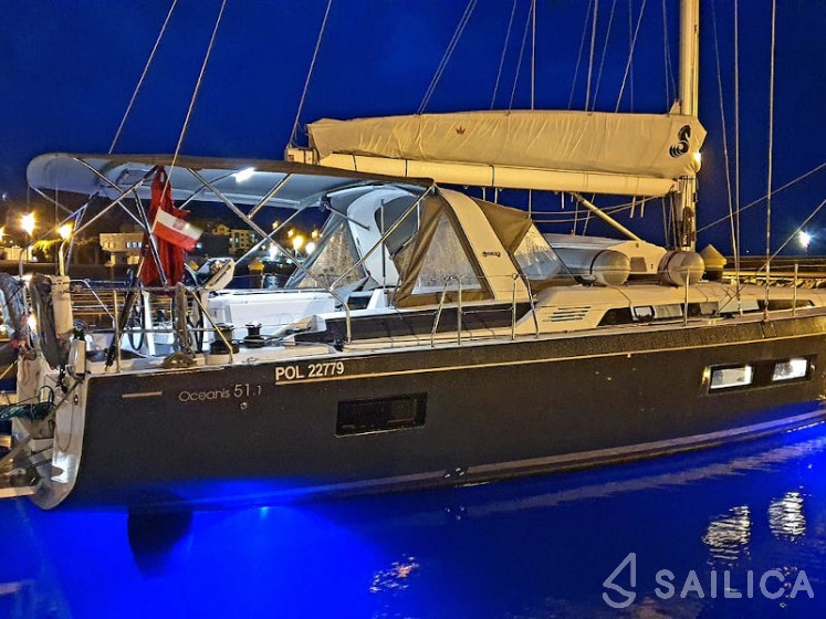 Oceanis 51.1 - Yacht Charter Sailica