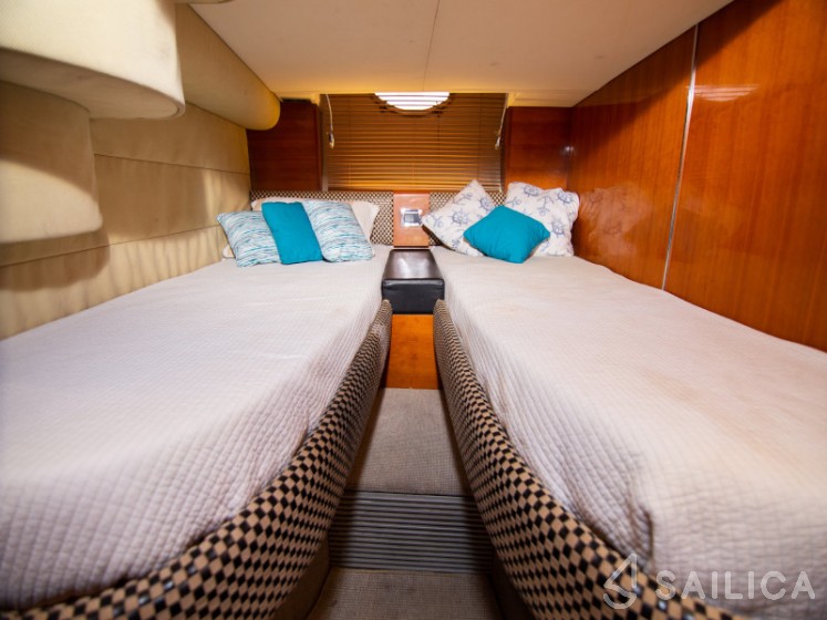 Azimut 55 - Yacht Charter Sailica