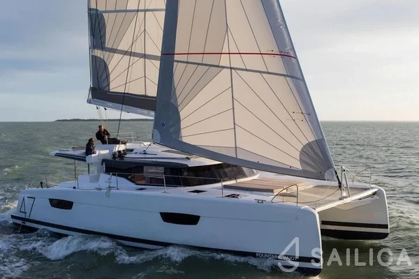 Saona 47 - Yacht Charter Sailica