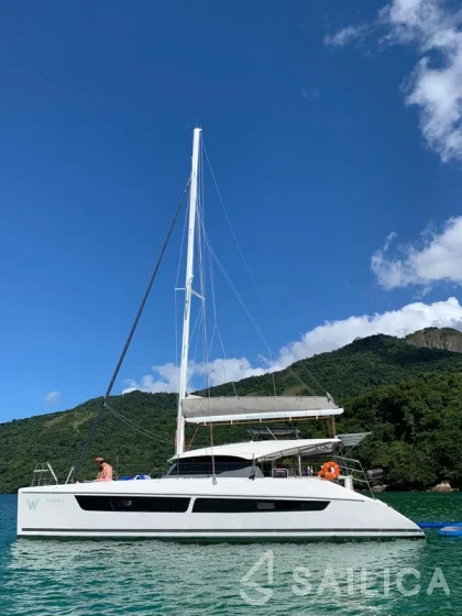 CatFlash 43 - Yacht Charter Sailica