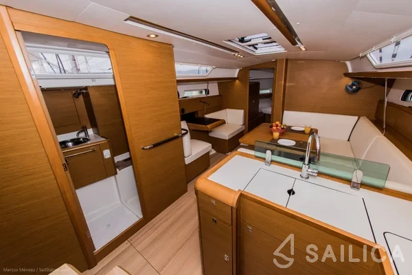 Sun Odyssey 419 - Yacht Charter Sailica
